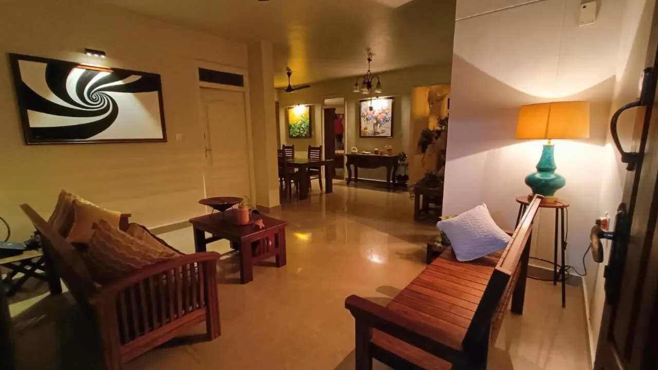 公寓 Anna Homes 坎努尔